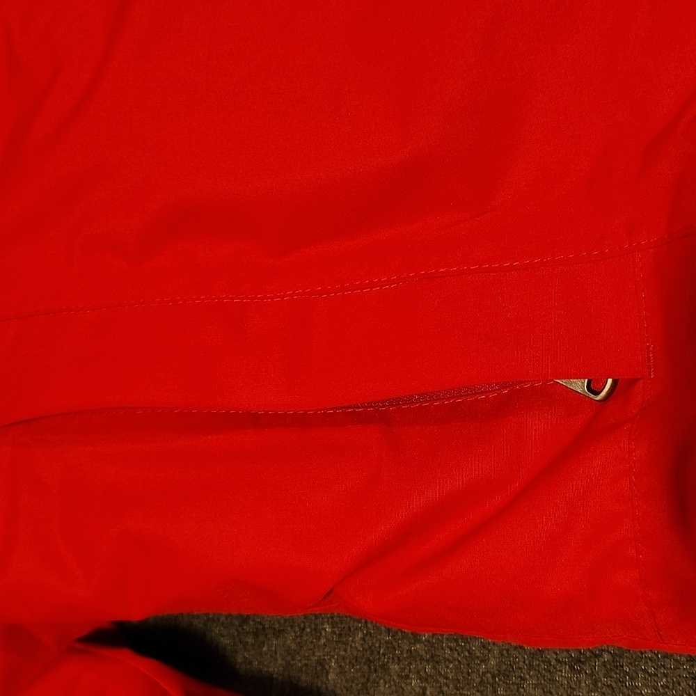 Top Golf Cutter and Buck addition Coat - Picture 6 of 16